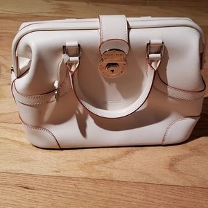 Dooney and bourke leather bag